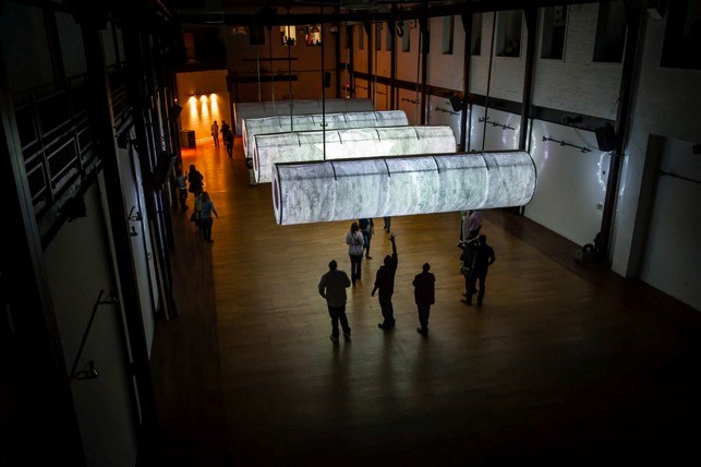 Chris Klapper e Patrick Gallagher, Symphony in D Minor, Skybox Gallery, Philadelphia, 2012.
